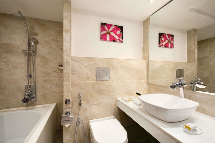 Imagen de la habitación del Hotel Ramada By Wyndham Dehradun Chakrata Road. Foto 12