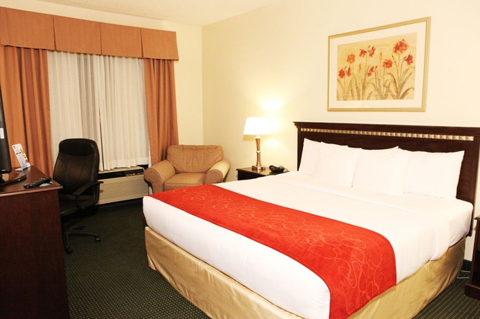 Imagen de la habitación del Hotel Ramada By Wyndham Denver International Airport. Foto 7