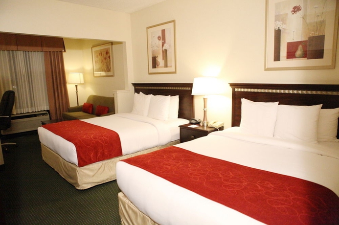 Imagen de la habitación del Hotel Ramada By Wyndham Denver International Airport. Foto 9