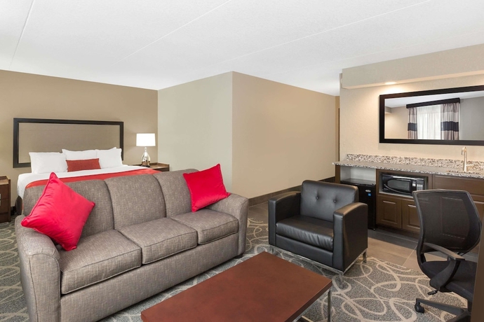 Imagen de la habitación del Hotel Ramada By Wyndham Des Moines Airport. Foto 14