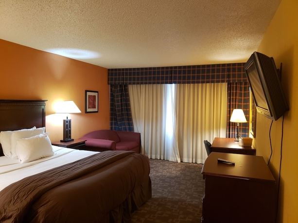 Imagen de la habitación del Hotel Ramada By Wyndham Dfw Airport. Foto 4