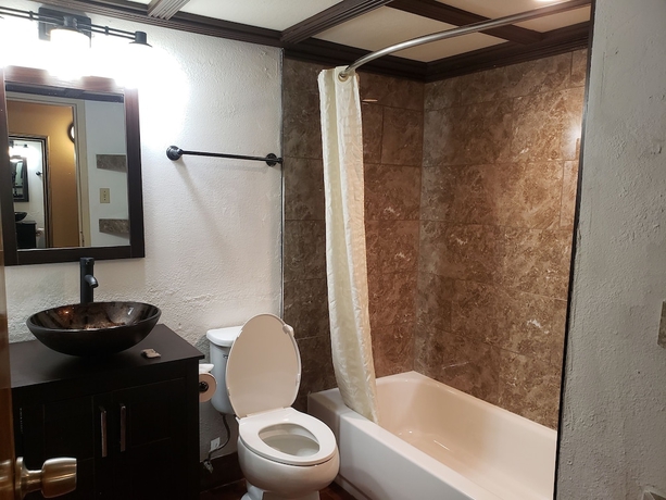 Imagen de la habitación del Hotel Ramada By Wyndham Dfw Airport. Foto 12