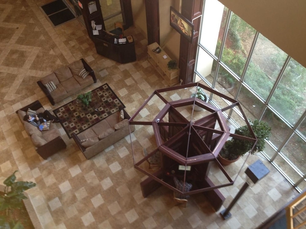 Imagen del bar/restaurante del Hotel Ramada By Wyndham Dfw Airport. Foto 2