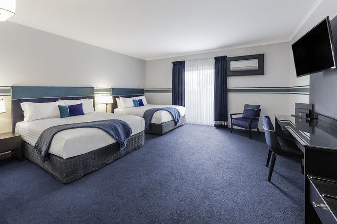 Imagen de la habitación del Hotel Ramada By Wyndham Diplomat Canberra. Foto 6