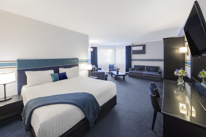 Imagen de la habitación del Hotel Ramada By Wyndham Diplomat Canberra. Foto 10