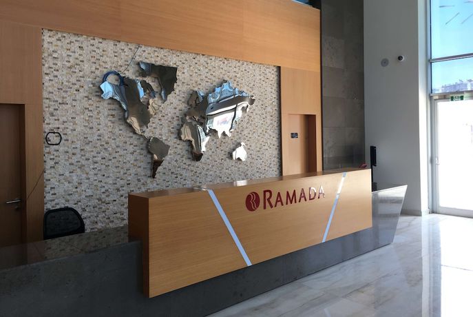 Imagen de los interiores del Hotel Ramada By Wyndham Diyarbakir. Foto 17