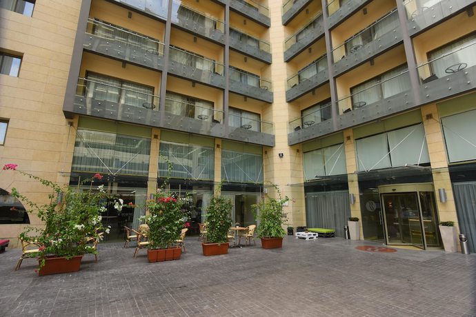 Imagen general del Hotel Ramada By Wyndham Downtown Beirut. Foto 2