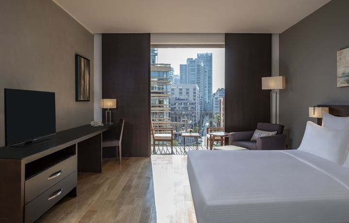Imagen de la habitación del Hotel Ramada By Wyndham Downtown Beirut. Foto 27