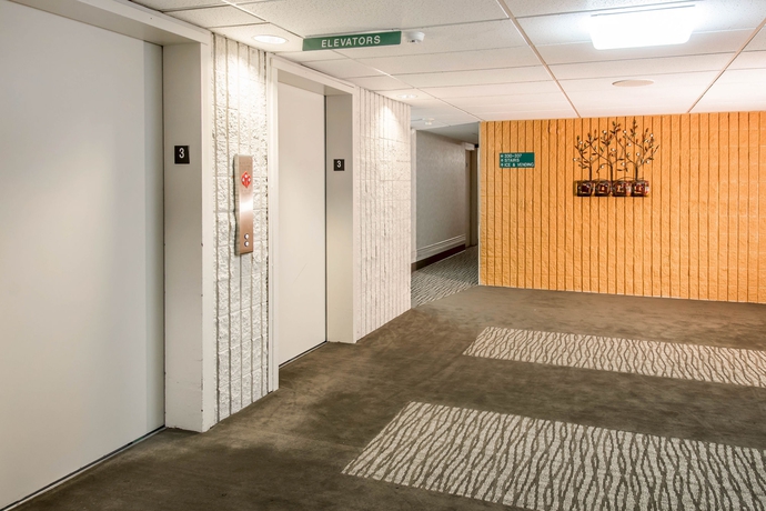 Imagen de los interiores del Hotel Ramada By Wyndham Downtown Spokane. Foto 12