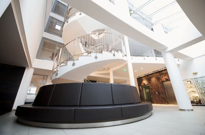 Imagen de los interiores del Hotel Ramada By Wyndham Dresden. Foto 16