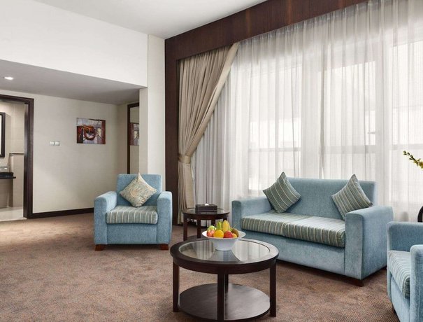 Imagen de la habitación del Hotel Ramada By Wyndham Dubai Deira. Foto 10