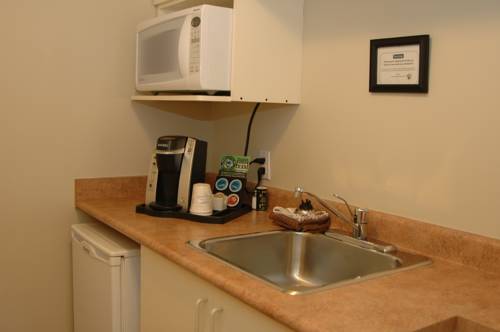 Imagen de la habitación del Hotel Ramada By Wyndham Duncan Cowichan Valley. Foto 15