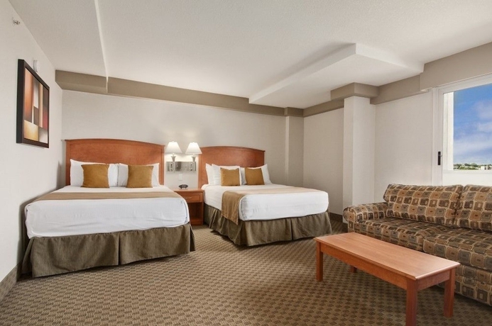 Imagen de la habitación del Hotel Ramada By Wyndham Edmonton South. Foto 5