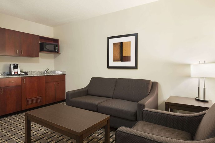 Imagen de la habitación del Hotel Ramada By Wyndham Edson. Foto 5