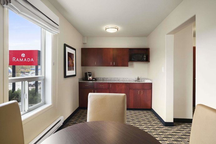 Imagen de la habitación del Hotel Ramada By Wyndham Edson. Foto 10