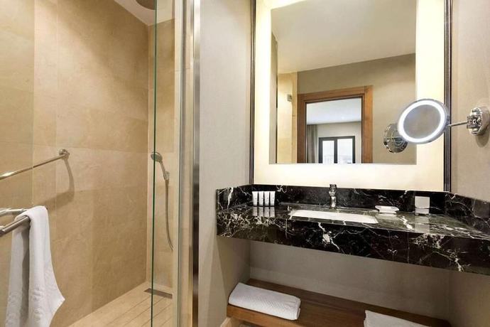 Imagen de la habitación del Hotel Ramada By Wyndham Elazig. Foto 7