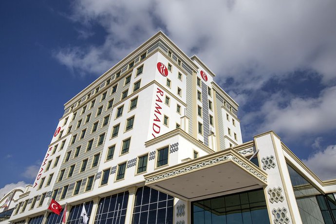 Imagen general del Hotel Ramada By Wyndham Elazig. Foto 1