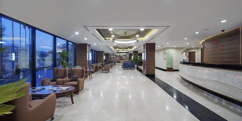 Imagen de los interiores del Hotel Ramada By Wyndham Elazig. Foto 17