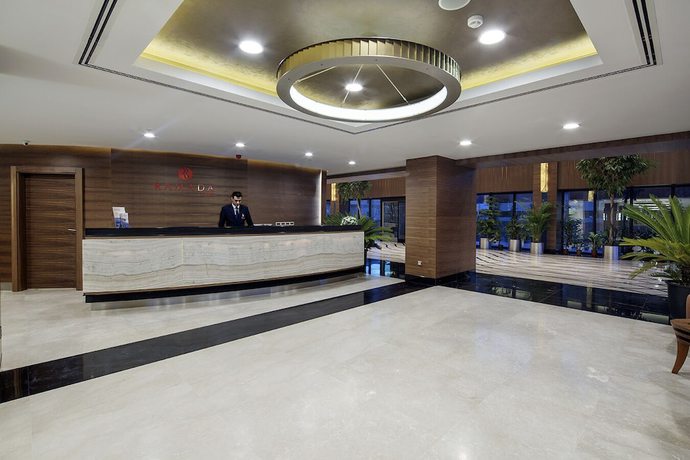 Imagen de los interiores del Hotel Ramada By Wyndham Elazig. Foto 19