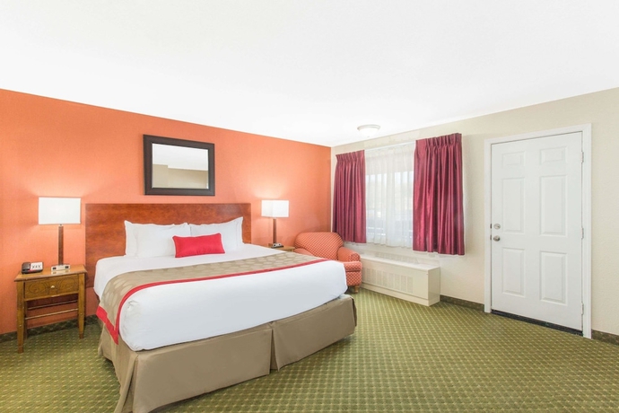 Imagen de la habitación del Hotel Ramada By Wyndham Elko At Stockmen's Casino. Foto 10