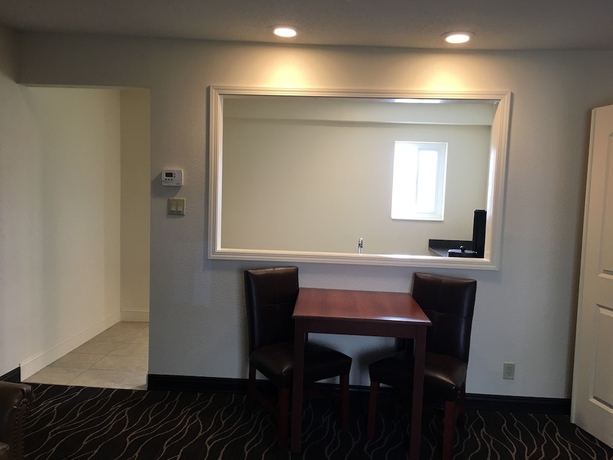 Imagen de la habitación del Hotel Ramada By Wyndham Elko At Stockmen's Casino. Foto 12