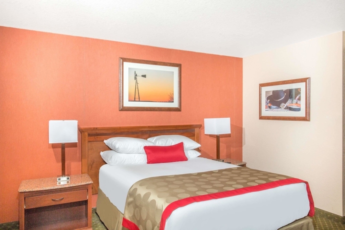 Imagen de la habitación del Hotel Ramada By Wyndham Elko At Stockmen's Casino. Foto 15