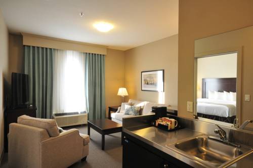 Imagen de la habitación del Hotel Ramada By Wyndham Emerald Park/regina East. Foto 12