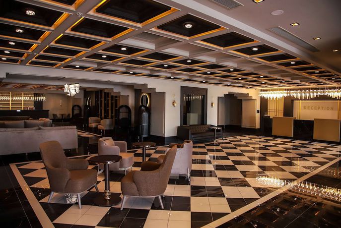 Imagen de los interiores del Hotel Ramada By Wyndham Erzurum. Foto 17