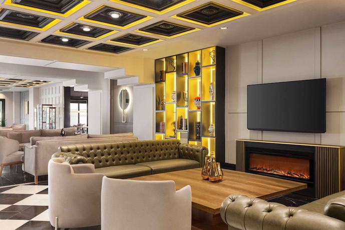 Imagen de los interiores del Hotel Ramada By Wyndham Erzurum. Foto 20