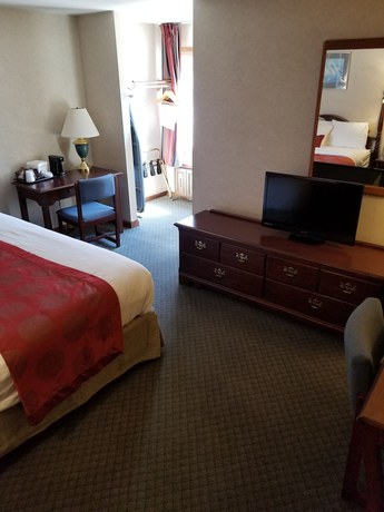Imagen de la habitación del Hotel Ramada By Wyndham Flemington. Foto 10