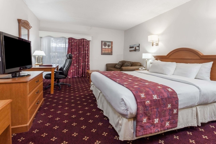 Imagen de la habitación del Hotel Ramada By Wyndham Fredericton. Foto 5