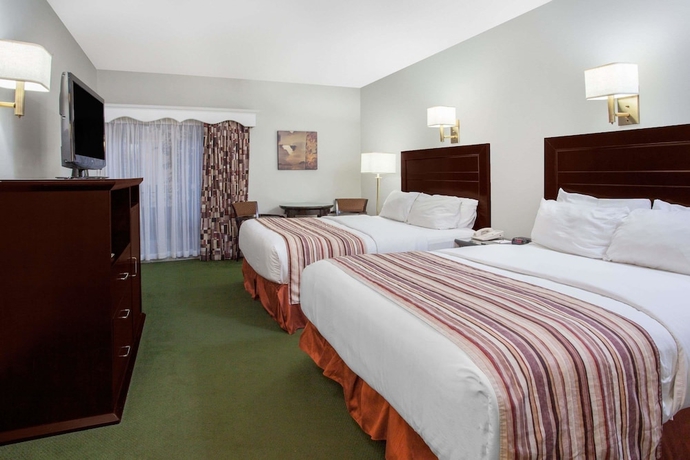 Imagen de la habitación del Hotel Ramada By Wyndham Fredericton. Foto 9