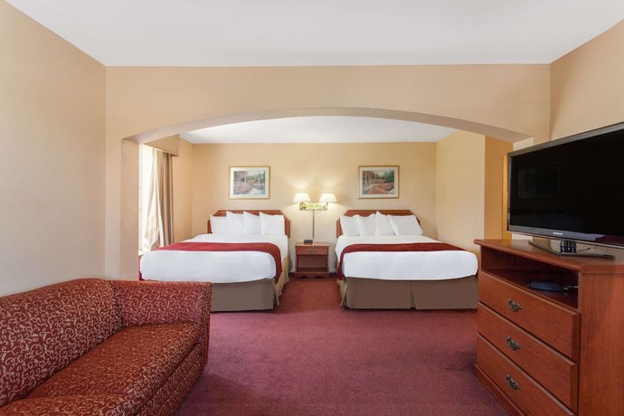 Imagen de la habitación del Hotel Ramada By Wyndham Fresno Northwest. Foto 17