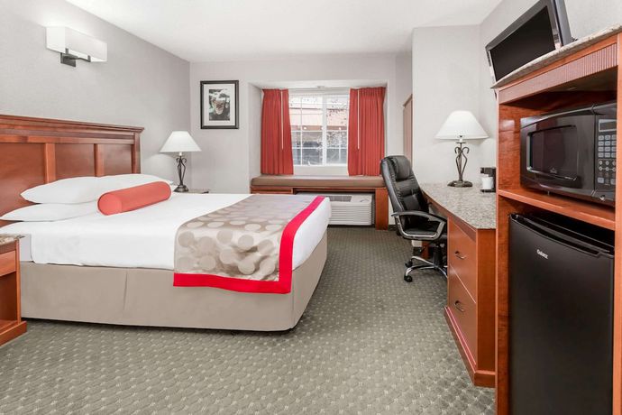Imagen de la habitación del Hotel Ramada By Wyndham Frisco. Foto 17