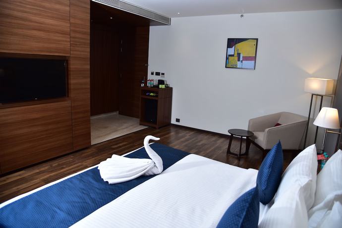 Imagen de la habitación del Hotel Ramada By Wyndham Gandhidham Shinay. Foto 5
