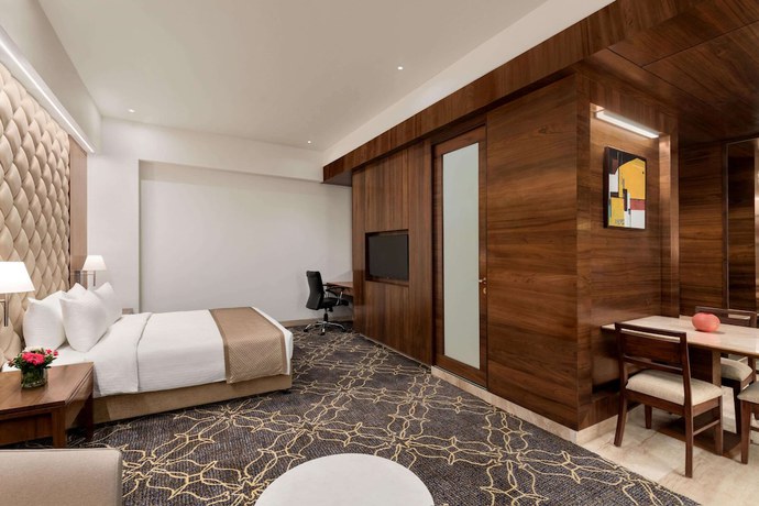 Imagen de la habitación del Hotel Ramada By Wyndham Gandhidham Shinay. Foto 7