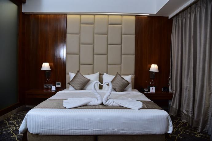 Imagen de la habitación del Hotel Ramada By Wyndham Gandhidham Shinay. Foto 9