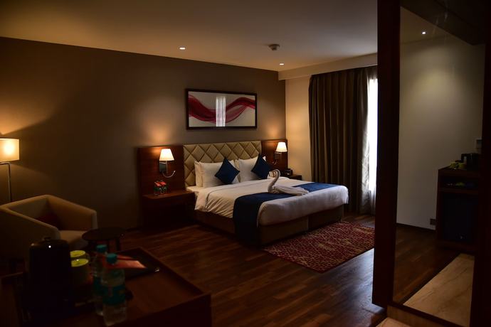 Imagen de la habitación del Hotel Ramada By Wyndham Gandhidham Shinay. Foto 14