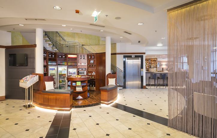 Imagen de los interiores del Hotel Ramada By Wyndham Graz. Foto 17