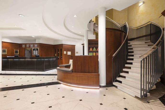 Imagen de los interiores del Hotel Ramada By Wyndham Graz. Foto 20