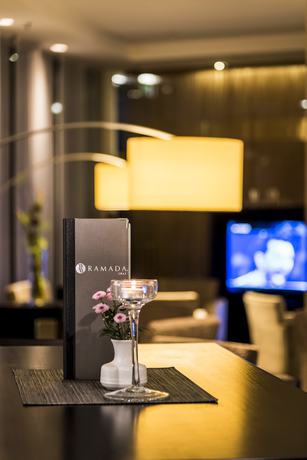 Imagen del bar/restaurante del Hotel Ramada By Wyndham Graz. Foto 1