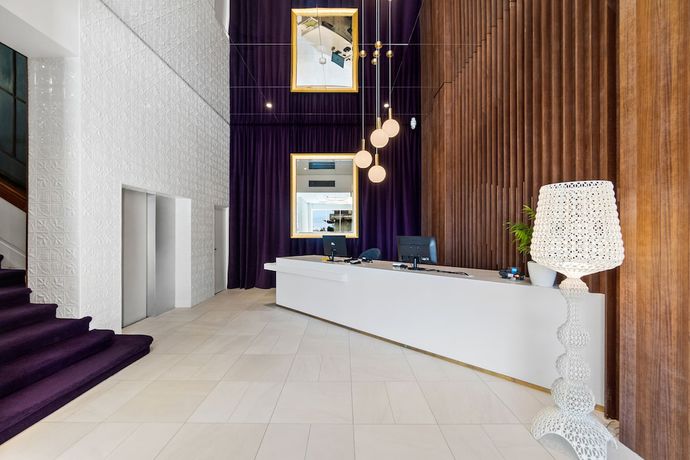 Imagen de los interiores del Hotel Ramada By Wyndham Hamilton City Center. Foto 20