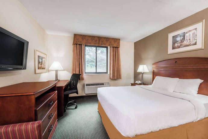 Imagen de la habitación del Hotel Ramada By Wyndham Harrisburg/hershey Area. Foto 10