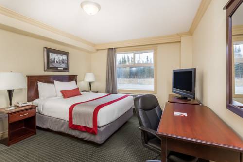 Imagen de la habitación del Hotel Ramada By Wyndham Hinton. Foto 13