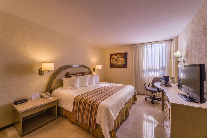 Imagen de la habitación del Hotel Ramada By Wyndham Hola Culiacan. Foto 8