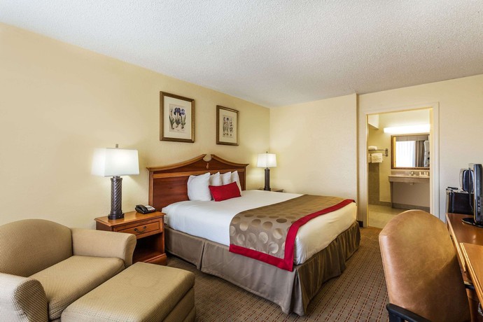 Imagen de la habitación del Hotel Ramada By Wyndham Houma. Foto 4