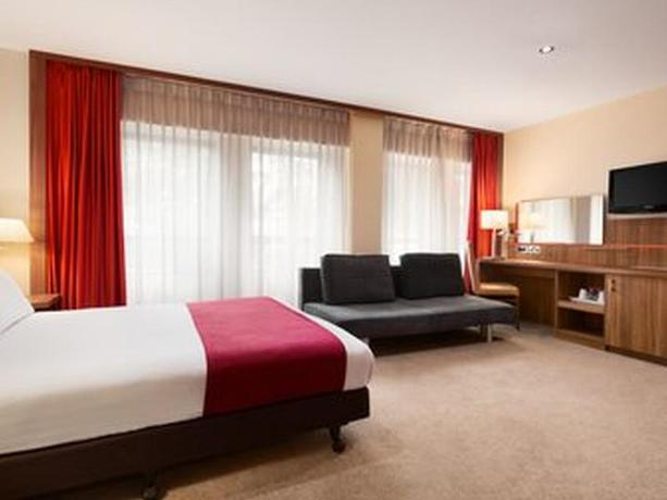 Imagen de la habitación del Hotel Ramada By Wyndham Hounslow - Heathrow East. Foto 12