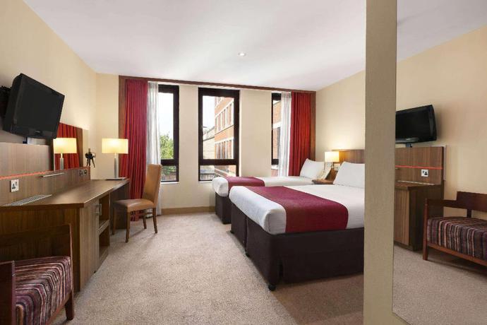 Imagen de la habitación del Hotel Ramada By Wyndham Hounslow - Heathrow East. Foto 13