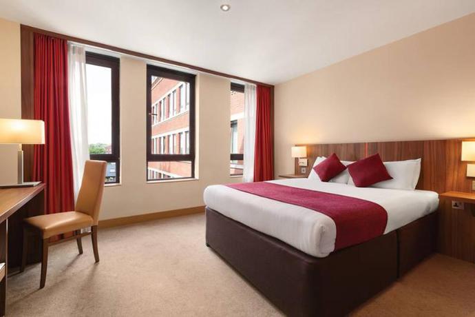 Imagen de la habitación del Hotel Ramada By Wyndham Hounslow - Heathrow East. Foto 18