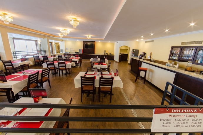 Imagen del bar/restaurante del Hotel Ramada By Wyndham Houston Intercontinental Airport East. Foto 4